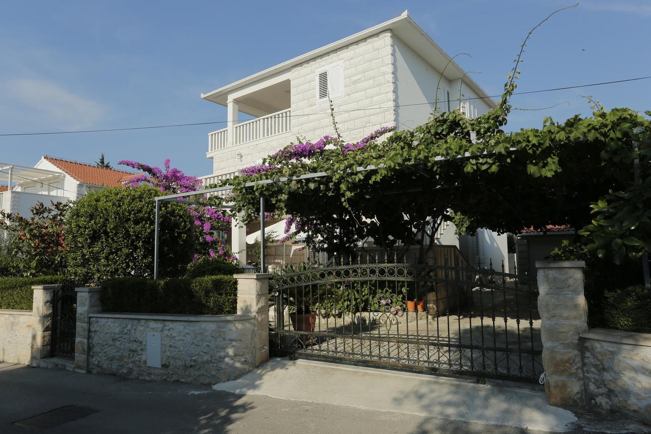 Apartments Marino Supetar Luaran gambar