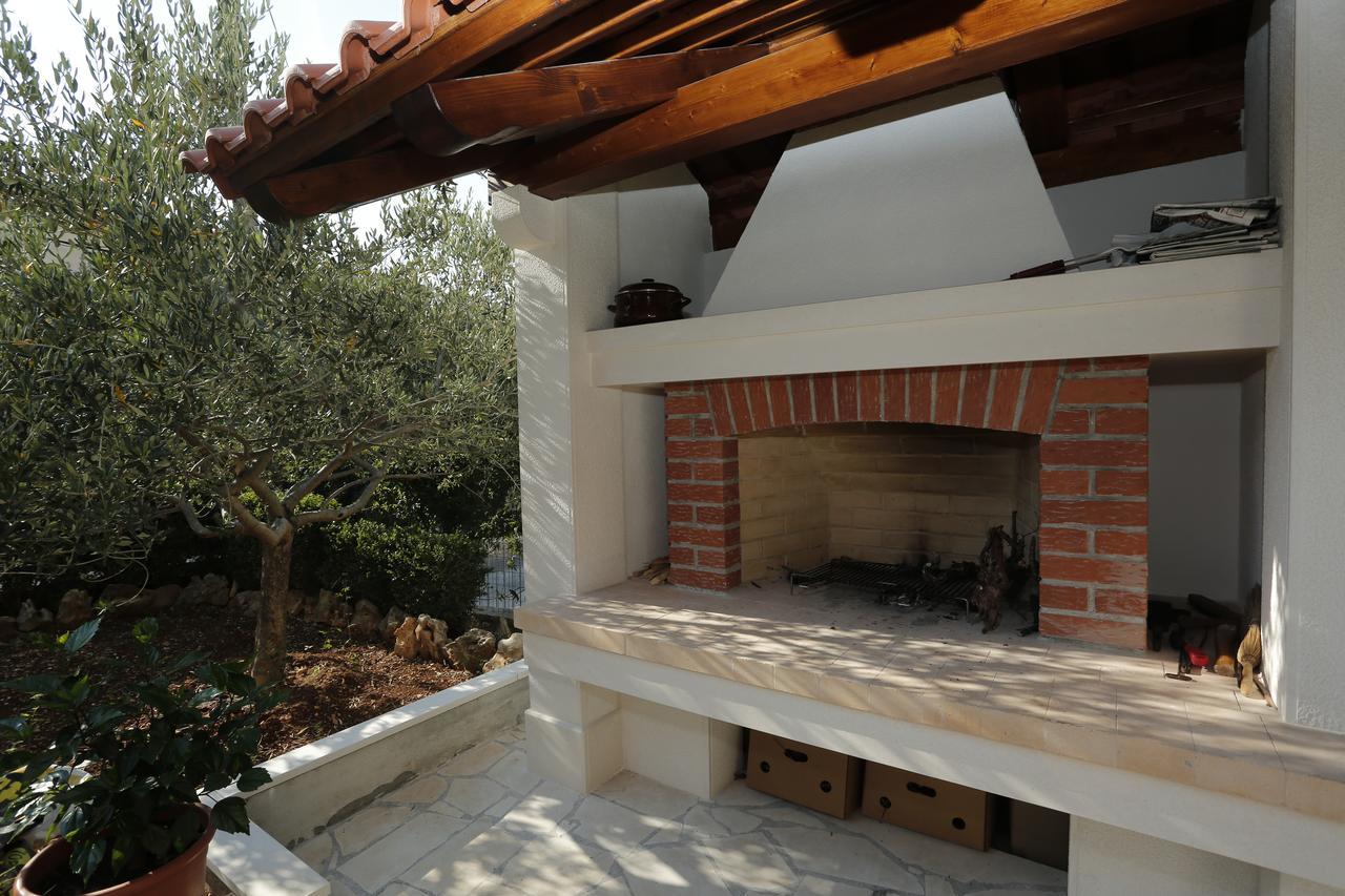 Apartments Marino Supetar Luaran gambar